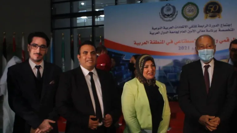 الاتحاد العربي للتنمية الاجتماعية يدعم مبادرة "حياة كريمة" بتوزيع مساعدات غذائية على محافظات المنيا والأقصر وأسوان