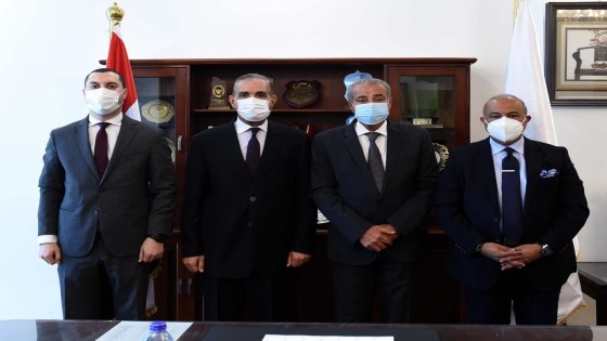 لإنشاء منطقة تجارية .. التموين توقع بروتوكول تعاون مع محافظة كفر الشيخ