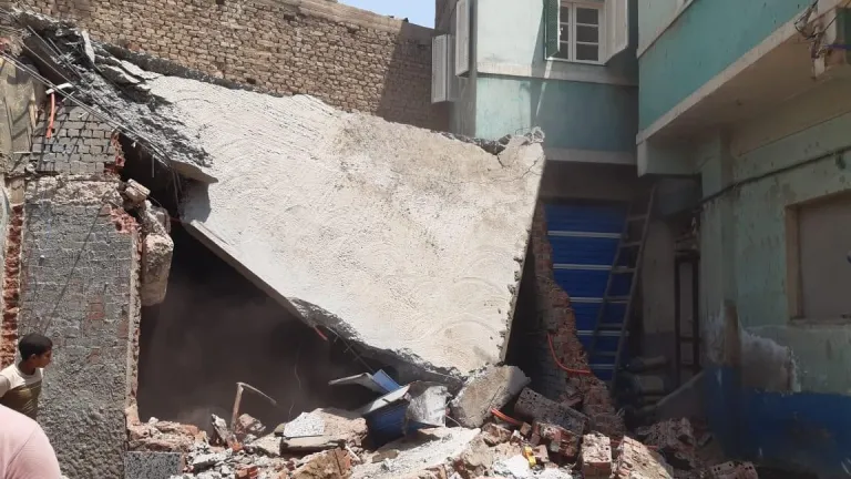 الجبزة: إزلة ٢٨ حالة تعدى وبناء مخالف بعدة مناطق منها البدرشين وابو النمرس