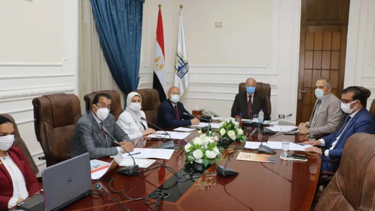 محافظ القاهرة: حريصون على إختيار العناصر المؤهلة لشغل الوظائف القيادية