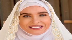 الراقصة دينا
