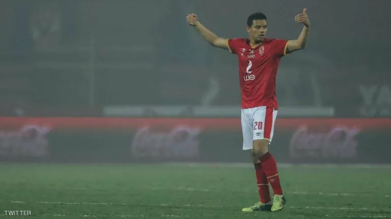 اللاعب سعد سمير يبكى عقب اعلان رحيلة عن النادى الاهلى