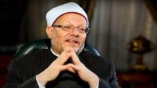 المنتحر يصلى عليه ويظل على إسلامه ام لا .. هل الانتحار حرام شرعاً .. المفتى يجيب