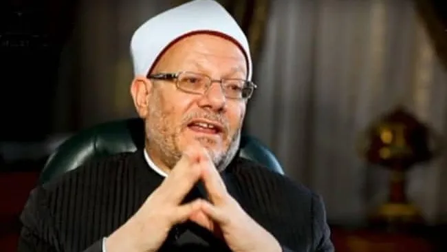 المنتحر يصلى عليه ويظل على إسلامه ام لا .. هل الانتحار حرام شرعاً .. المفتى يجيب