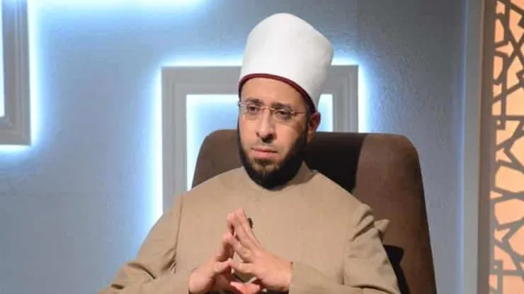 أزهري: يدعو لجلسة صلح للم الشمل بين قضبى الكرة الأهلي والزمالك بمسجد الفتاح العليم