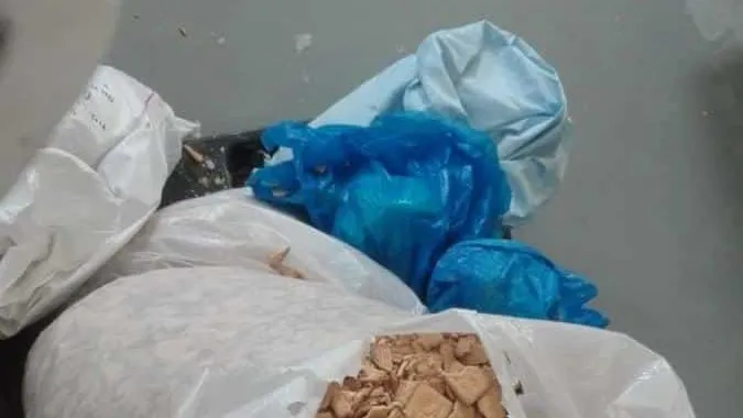 ضبط مصنع شهير يعيد تدوير البسكويت الغير صالح للبيع فى قرية منيل شيحة التابعة لمركز ابو النمرس