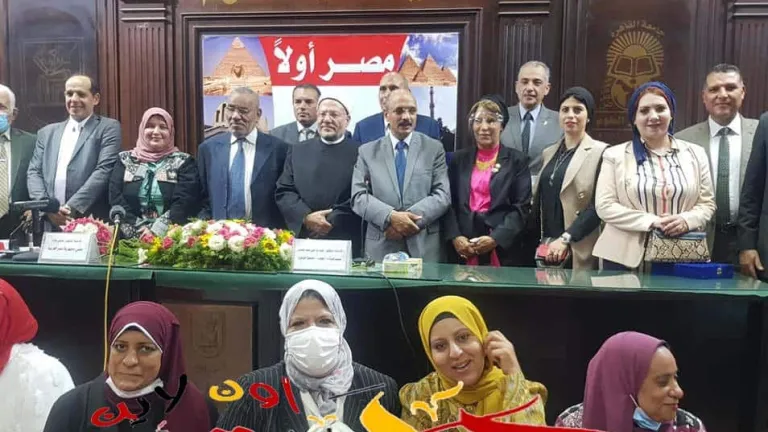 مفتى الجمهورية يُحذر من الجماعات المتطرفه .. يستغلون العاطفة الدينية والحماسة الإيمانية .. يستعرض بعض نقاط كتاب “التأسلم السياسي”