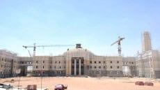 الخشت يتابع سير العمل في مشروع جامعة القاهرة الدولية بمدينة 6 أكتوبر