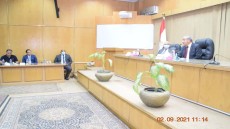 وزير التموين يلتقى بطلاب كلية التجارة جامعة القاهرة .. يوجه رؤساء القطاعات والشركات ‏بالوزارة بمرافقتهم فى الجولات