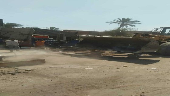تمهيدا لرصفه .. الجيزة تبدء اعمال ازاله تعديات المحال بطريق المنصورية فى كرداسة