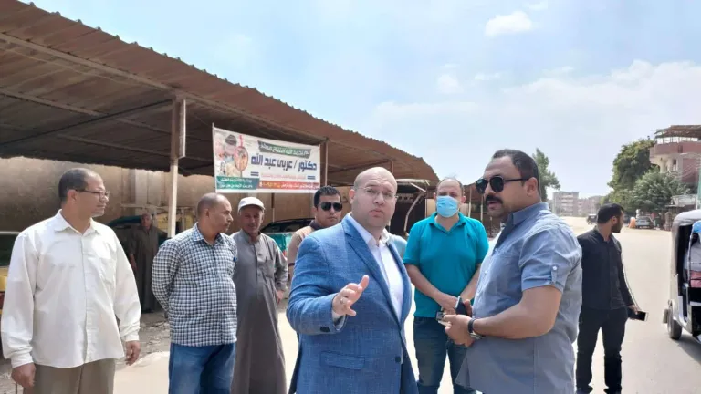 خلال جولته الميدانية .. الشهابى لاصحاب بكيات سوق السويقة بالعياط لا تخافوا سيتم إنشاء بكيات جديدة بشكل حضارى  .. يتفقد مركز الرعاية الصحية الأولية بقرية القطوري