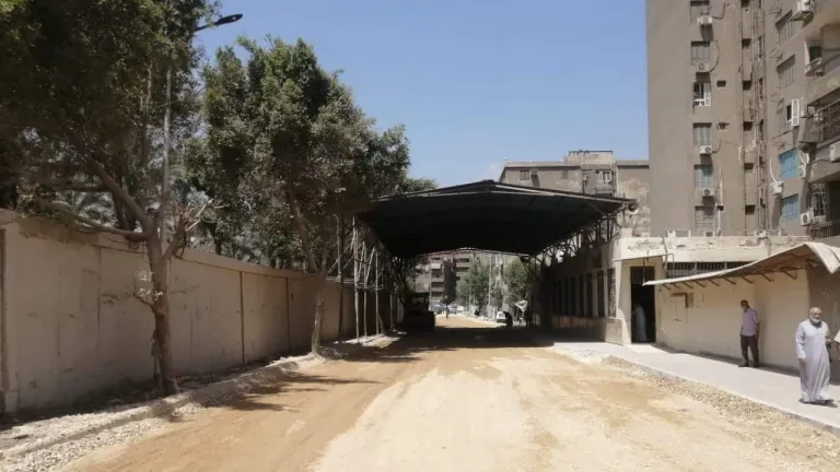 جولة ميدانية لمحافظ الجيزة .. يتابع خلالها أعمال رصف وتطوير الشوارع بجنوب الجيزة وبولاق الدكرور والهرم ..  يطمئن علي الالتزام بنسب تنفيذ اعمال صيانه ورفع كفاءة طبقه الايبوكسي بكوبري الجيزة المعدني