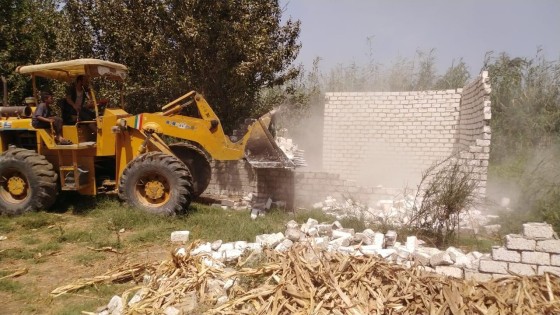 لمتابعه تنفيذ الموجه 18 لإزالة التعديات على أراضي املاك الدولة .. محافظ الجيزة يشكل غرفه عمليات على مدار الساعة .. إزالة ٢٥ حاله تعدي بمركزى أطفيح والعياط