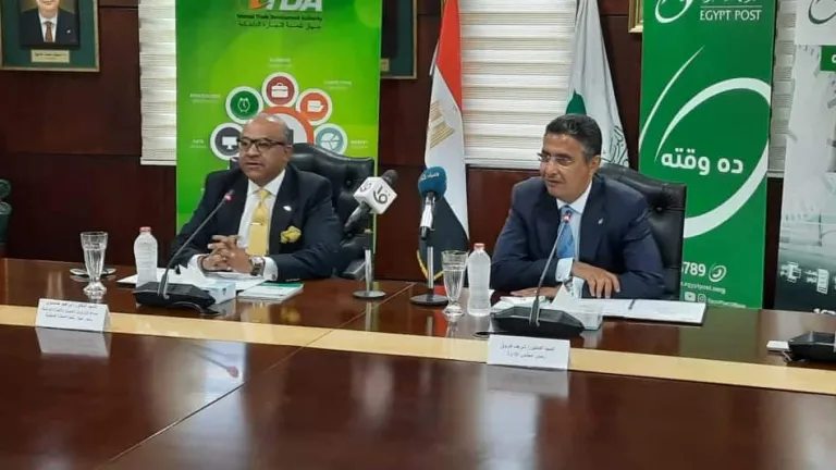 للتسهيل على التجار.. بروتووكل تعاون بين وزارة التموين والهيئة القومية للبريد  .. إتاحة  توصيل خدمات السجل التجارى الى محل إقامتهم