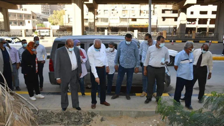 محافظ الجيزة يتفقد أعمال رصف توسعات طريق المريوطية بالبر الشرقي والطريق البطئ بالبر الغربي