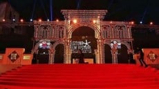 غداً .. انطلاق الدورة الخامسة من مهرجان الجونة السينمائي بمدينة الغرقة .. تعرف على سر اللون الأحمر لـ”السجادة المفروشة” في المهرجانات