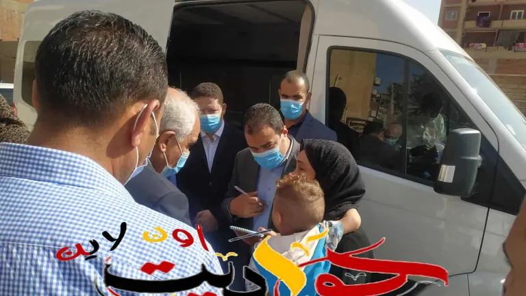 سيدة تستوقف محافظ الجيزة لطرح امر شخصى يخصها عليه .. فيأمر الجميع بالانصراف حفاظاً على خصوصية امرها .. يعطى تعليماته لرئيس مدينة البدرشين بحلها فوراً وإخطاره بإنتهاء الامر .. السيدة تبكى من الفرح وتقول له ربنا يكفيك شر المرض ويحفظك