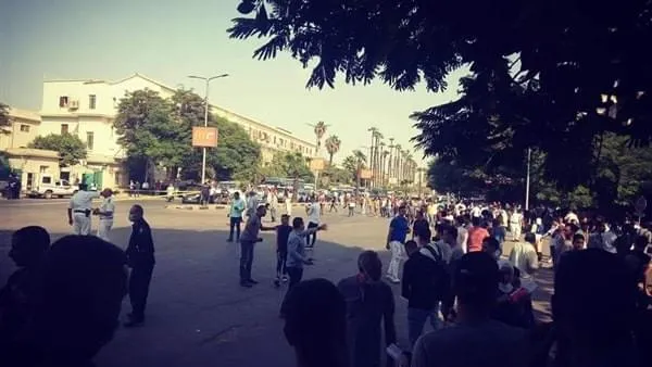 قبل بداية العام الدراسى .. اكتشاف جسم غريب يثير الذعر بالقرب من جامعة القاهرة.. المفرقعات تمشط المنطقة