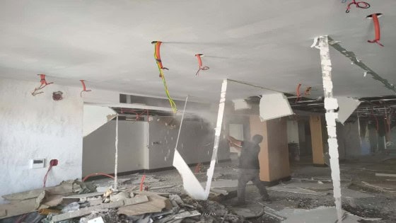 محافظة الجيزة تزيل ٦ حالات تحويل وحدات من الغرض السكنى للتجاري بحدائق الاهرام .. مصادرة ١١٠٠ حاله إشغال وتعديات للمقاهي والكافيهات