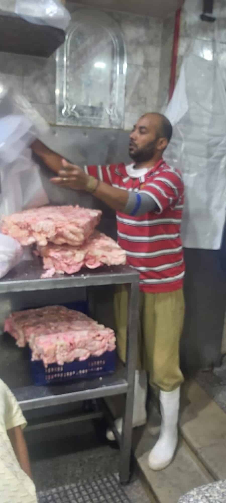 ضبط ٢٥٥ كيلو جرام دهون حيوانيه غير صالحة للاستهلاك الادمي فى الجيزة