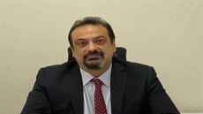 إزالة صورة «خالد مجاهد» من صفحة متحدث وزارة الصحة والسكان المصرية .. بعد رفض تسليمها
