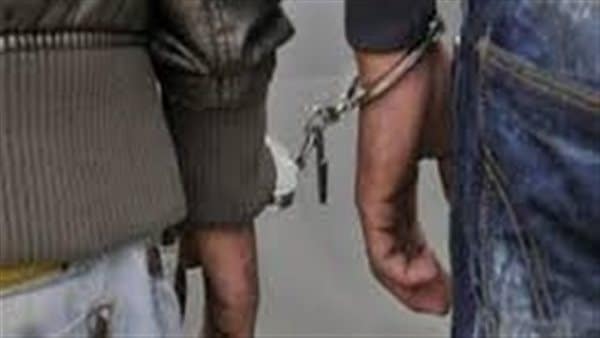 القبض على عامل عذب ابنه حتى الموت بالمرج