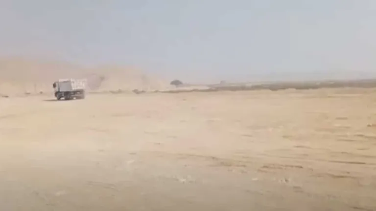 للتعامل مع الامطار الغزيرة  .. الجيزة تنشئ سدود وبحيرات لتجميع المياه بمركز اطفيح