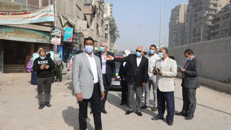 محافظ الجيزة يتابع أعمال تطوير شارع ترعه الزمر .. شن حمله مكبرة لرفع الاشغالات بشارع مستشفى الصدر