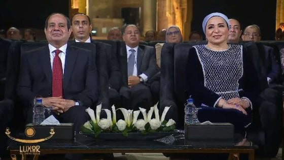 السيسى يشهد افتتاح طريق الكباش .. مصر تعلن للعالم ما حدث فى الماضى لم يكن صدفة .. عرض فني مستوحى من عيد الإبت القديم