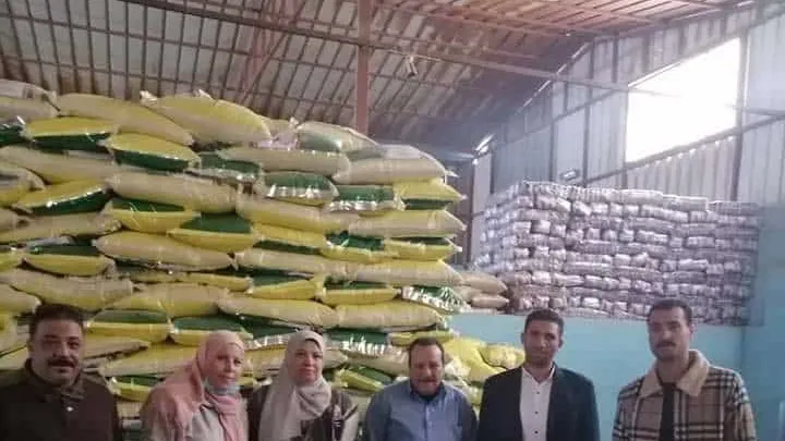 المتاجرة بأرواح البشر فى الصف .. ضبط ٢٥ طن  ارز منتهى الصلاحية داخل مؤسسة تعبئة .. حملات تموينية مكبرة فى البدرشين ومنشأة القناطر