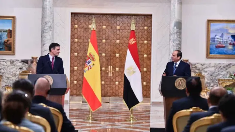 السيسى يستقبل بيدرو سانشيز رئيس حكومة مملكة إسبانيا بقصر الاتحادية