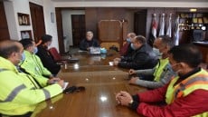لهذه الاسباب .. رئيس القابضة للمياه يجتمع مع قيادات الصرف الصحى بالاسكندرية