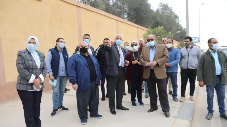 محافظ الجيزة يتفقد أعمال تطوير الطريق التبادلى بأكتوبر والمنصورية .. يشدد على هذا الامر