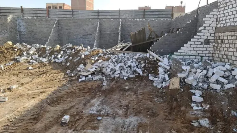 إزالة ٣٢ حالة تعدي علي الأراضي الزراعية وحرم النيل بعدة مدن بالجيزة .. منهم البدرشين