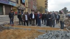 بعد إزاله أماكن تربيه المواشي منها .. إنشاء أرصفه مشاه بشارع البحر الأعظم .. المحافظ يشدد علي أصحاب المحال والجزارة بعدم التكرار