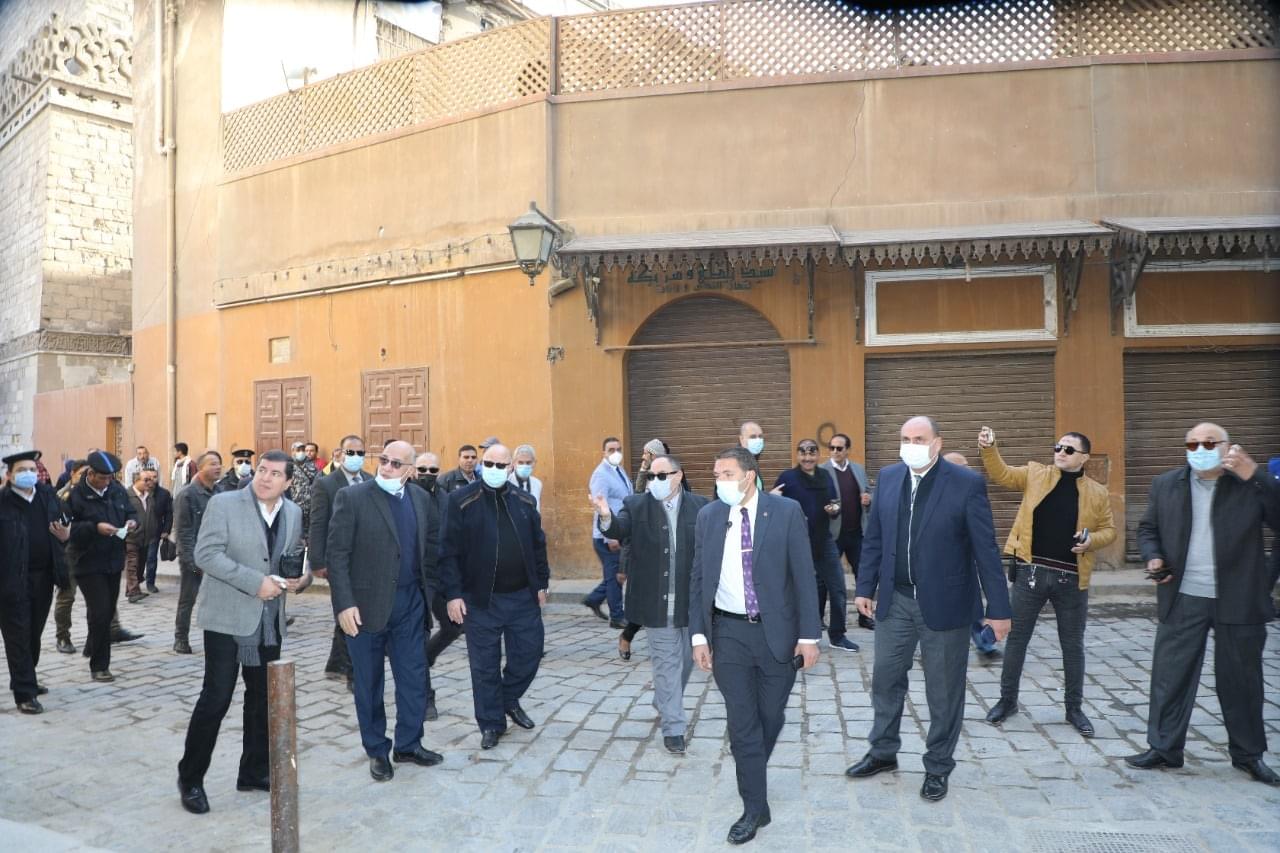 محافظ القاهرة: نقل الأنشطة التي لا تتناسب مع طبيعة المنطقة التاريخية إلى مشروع منطقة شمال الحرفيين
