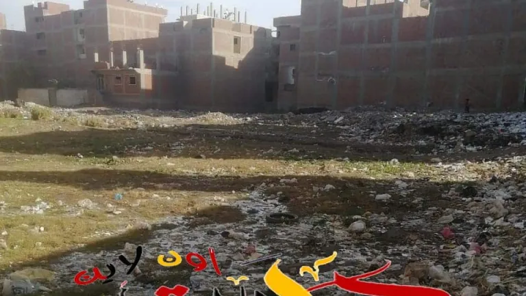 الصور تتحدث عن نفسها ندق ناقوس الخطر: مع بداية عام 2022 منطقة خلف مجمع المدارس بالحوامدية تغرق فى المياة والقمامة .. المنازل مهدده بالانهيار نتيجة نحر المياه للتربة.. الاهالى لمحافظ الجيزة "احنا فى وادى والمسئولين فى وادى تانى" (فيديو)