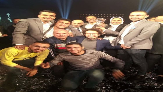 جامعة القاهرة تفوز بكأس مسابقة “عباقرة الجامعات”