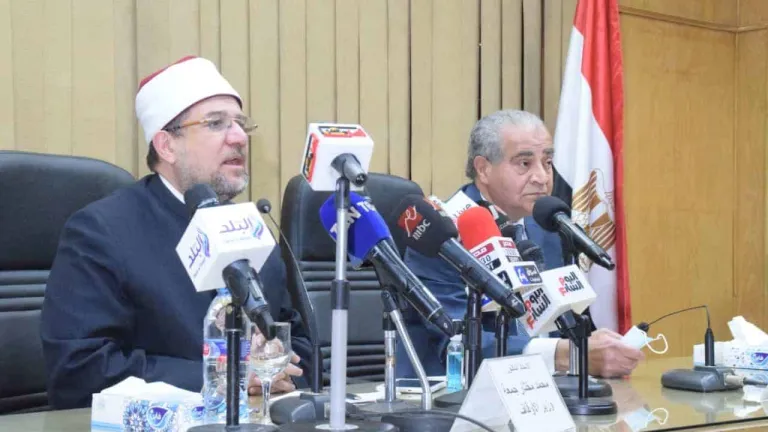 لتوزيع لحوم الأضاحي وصك الاطعام .. التموين توقع 3 بروتوكولات تعاون مع الأوقاف