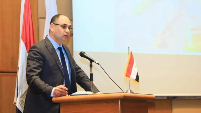 وزيرة البيئة : جارى إعداد بنية معلوماتية بالفروع الإقليمية للوزارة لإجراء رصد منتظم للقمامة البحرية
