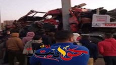 تصادم سيارة محملة بمواد بترولية بأخرى على الدائري الأوسطي