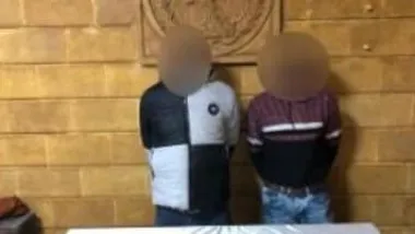 المتهمان بسرقة سيدة بأحد شوارع حلوان: خطفنا الحقيبة من يدها وسحلناها
