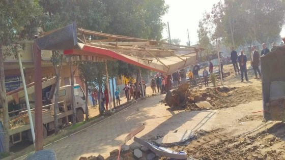 محافظة الجيزة تزيل ٥٥ حاله تعدي علي أملاك الدولة بطريق مصرأسيوط الزراعي بمركزى البدرشين والعياط