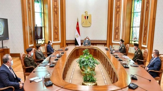 السيسي يتابع الموقف التنفيذي لعدد من مشروعات الهيئة الهندسية … منها ترميم وتجديد مقامات وأضرحة آل البيت