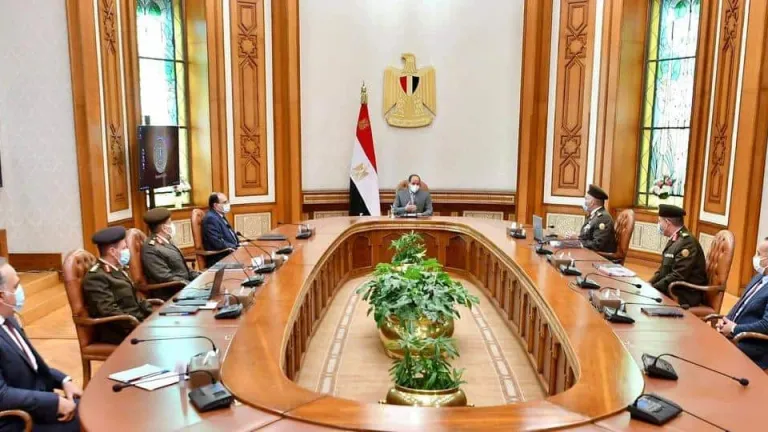 السيسي يتابع الموقف التنفيذي لعدد من مشروعات الهيئة الهندسية ... منها ترميم وتجديد مقامات وأضرحة آل البيت