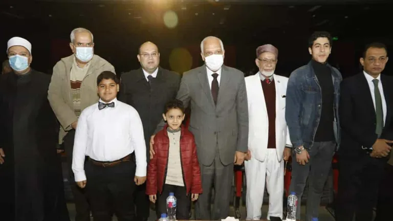 محافظ الجيزة يُكرم ١٢٠ متسابقاً من حفظة القرآن الكريم