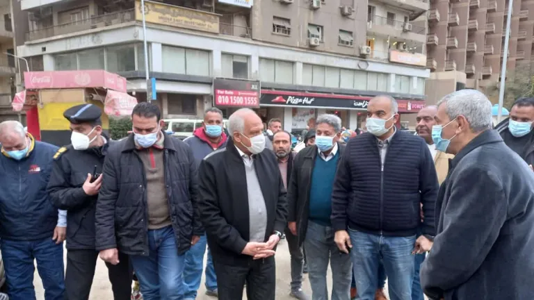 ميدانياً .. بعد زيادة اسعار البنزين: محافظ الجيزة يتابع انتظام العمل بمحطات الوقود .. يتفقد مجهودات شفط مياه الامطار بالدقي والعجوزة