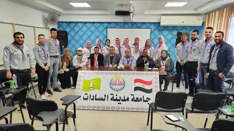 الامين العام للاتحاد العربى للشباب والبيئة يعقد لقاء مفتوحا مع الشباب حول التغيرات المناخية