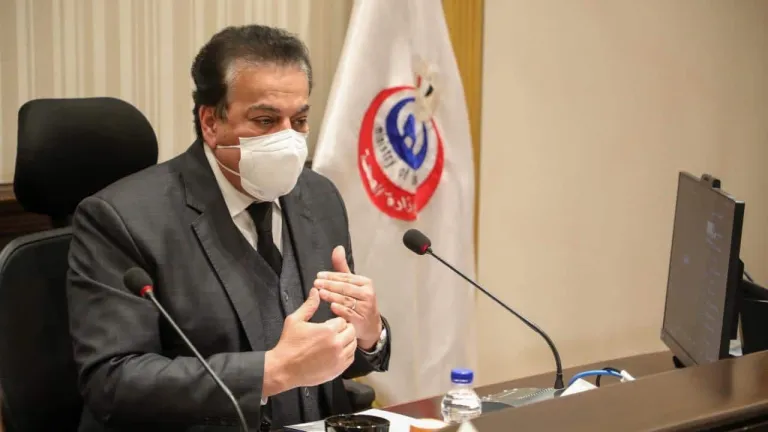 موجة جديدة من كورونا .. تخصيص مستشفيات جديدة لعزل المصابين .. الصحة تكشف حقيقة