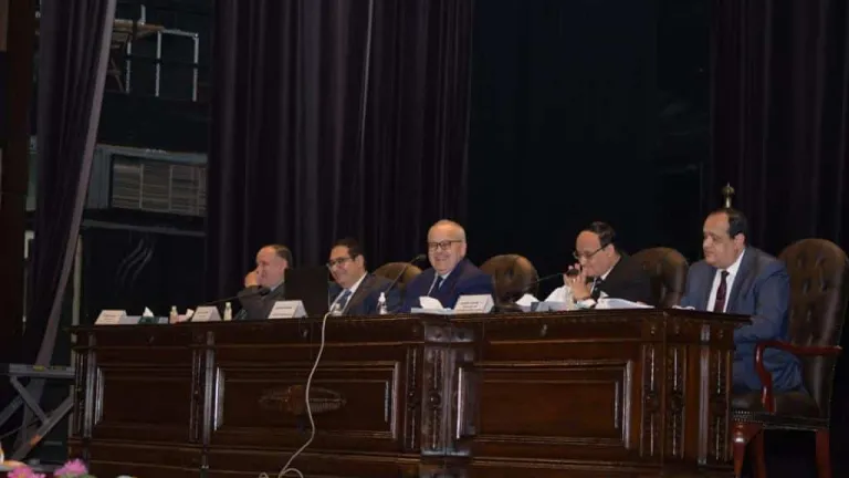 تكليفات هامة من الخشت لكليتي الزراعة والهندسة فى هذه المشروعات ..  مجلس جامعة القاهرة يوافق على عدد من اتفاقيات التعاون .. تعرف عليهم